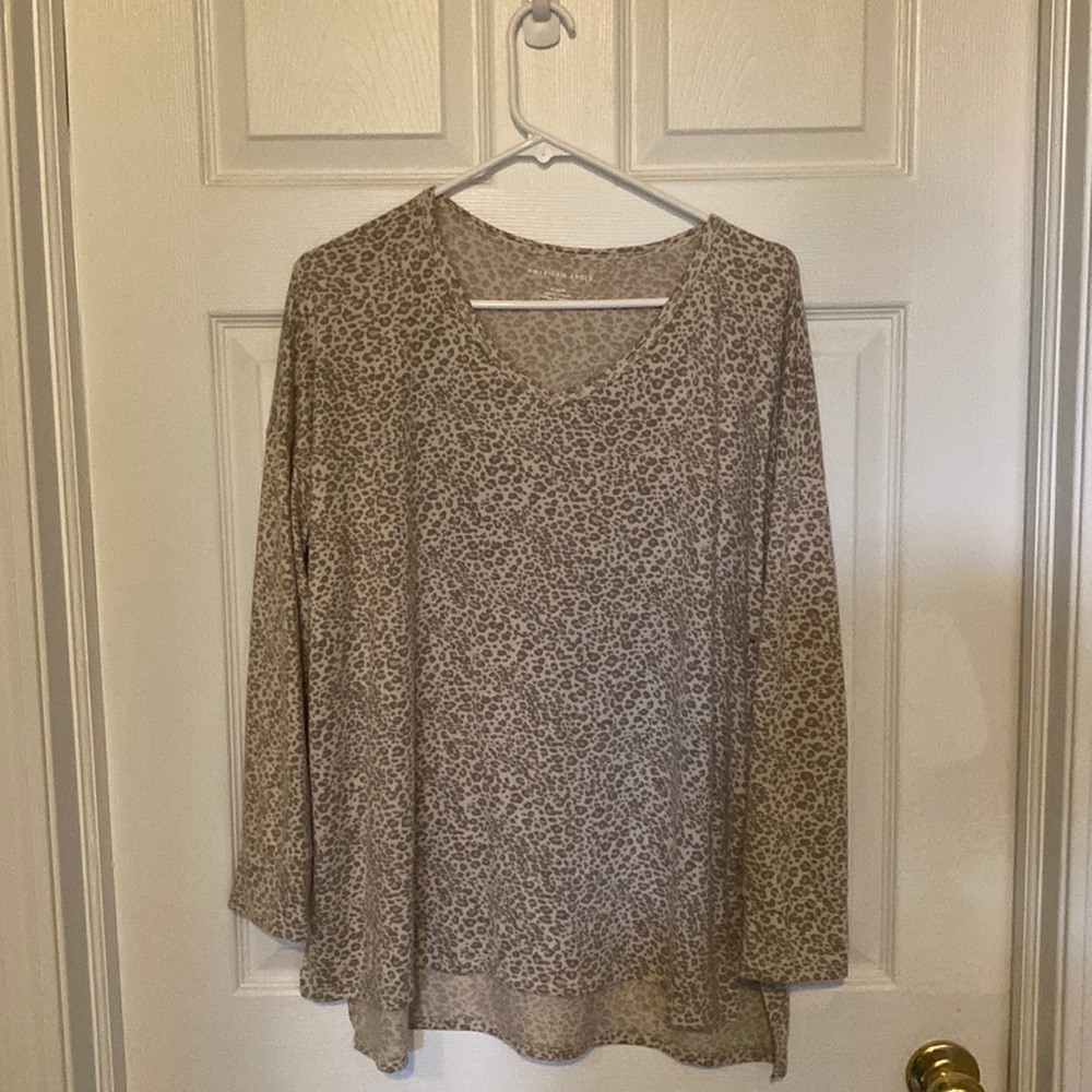 Med American eagle soft shirt
